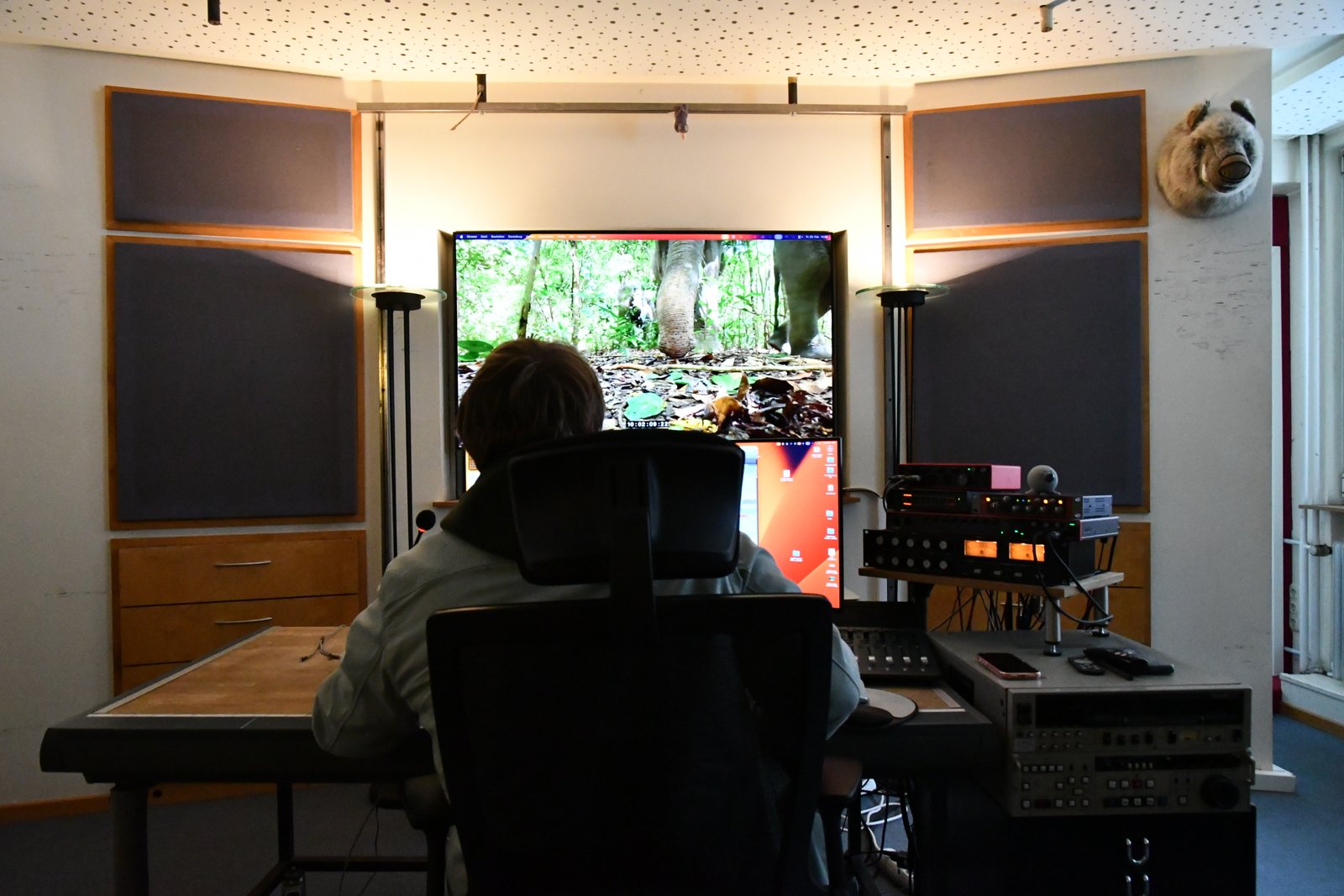 Tonsynchron Studio Hamburg – Aufnahmekabine